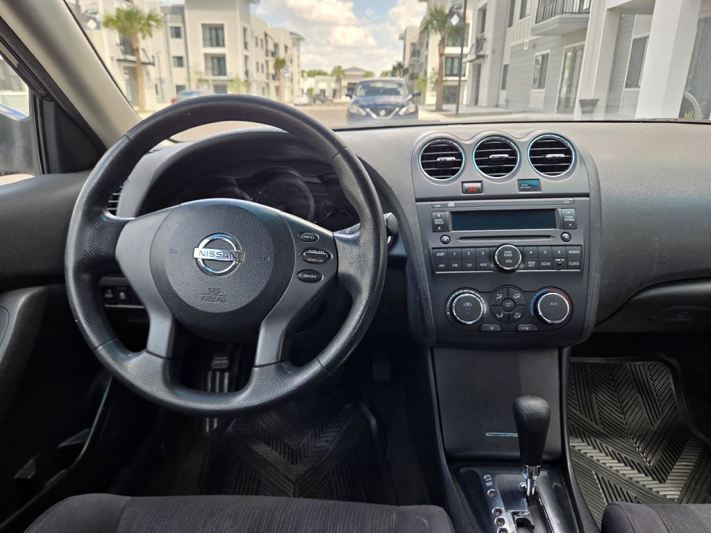 2012 Nissan Altima Image 21