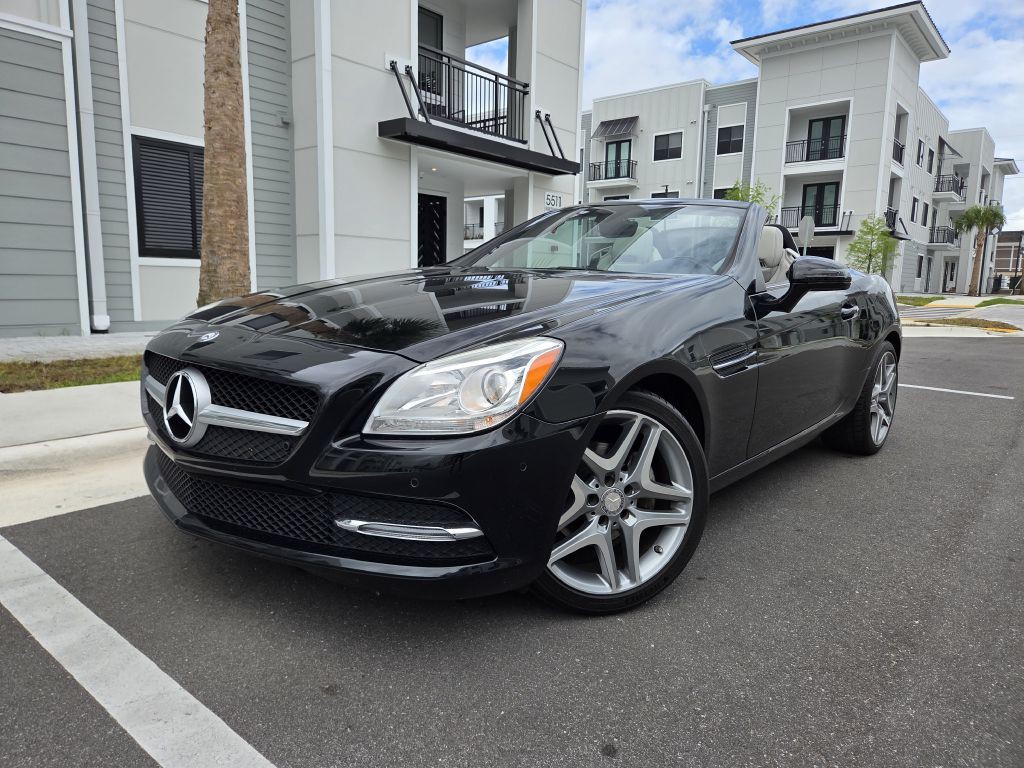 2015 Mercedes-Benz SLK-Class Image 2