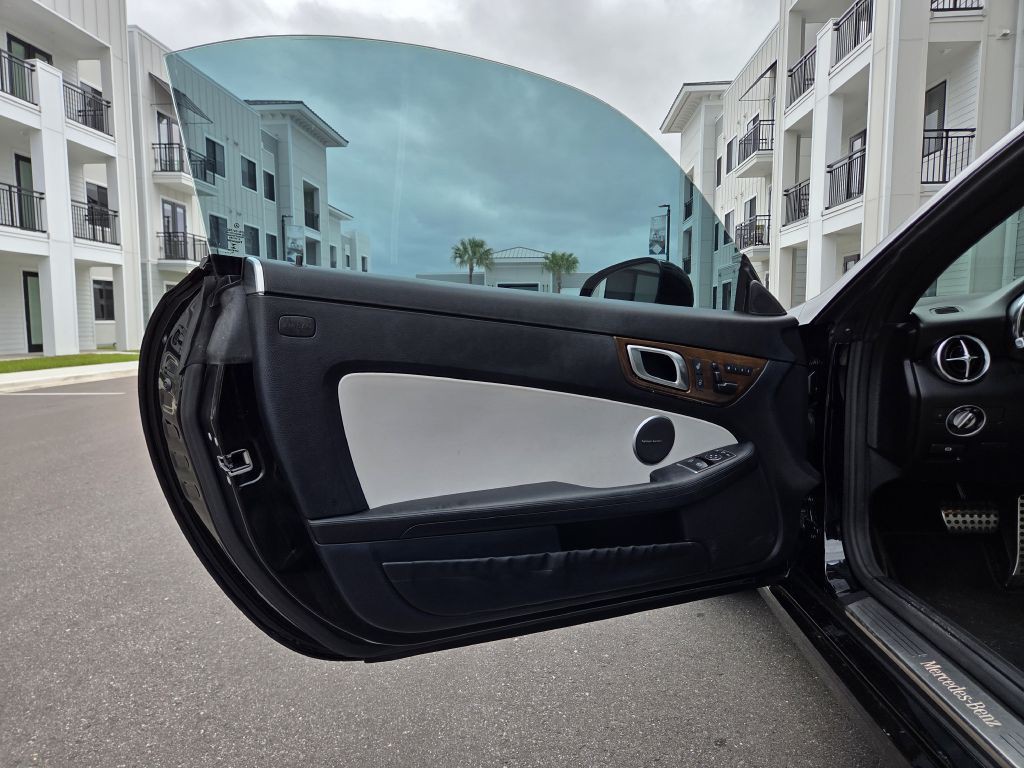 2015 Mercedes-Benz SLK-Class Image 26