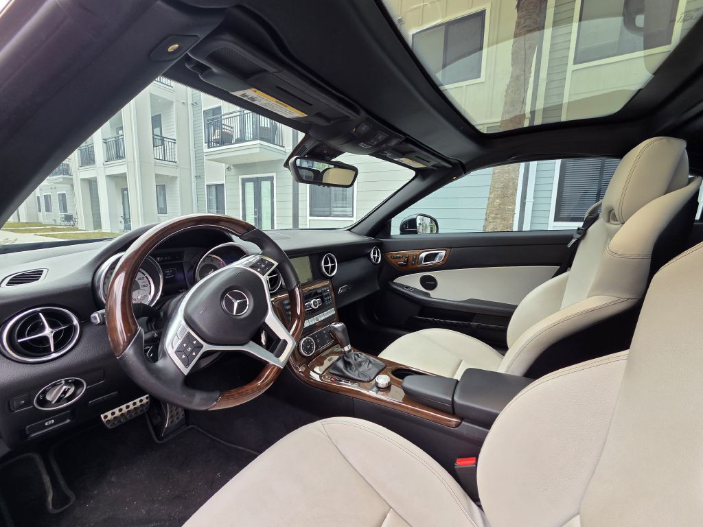2015 Mercedes-Benz SLK-Class Image 27