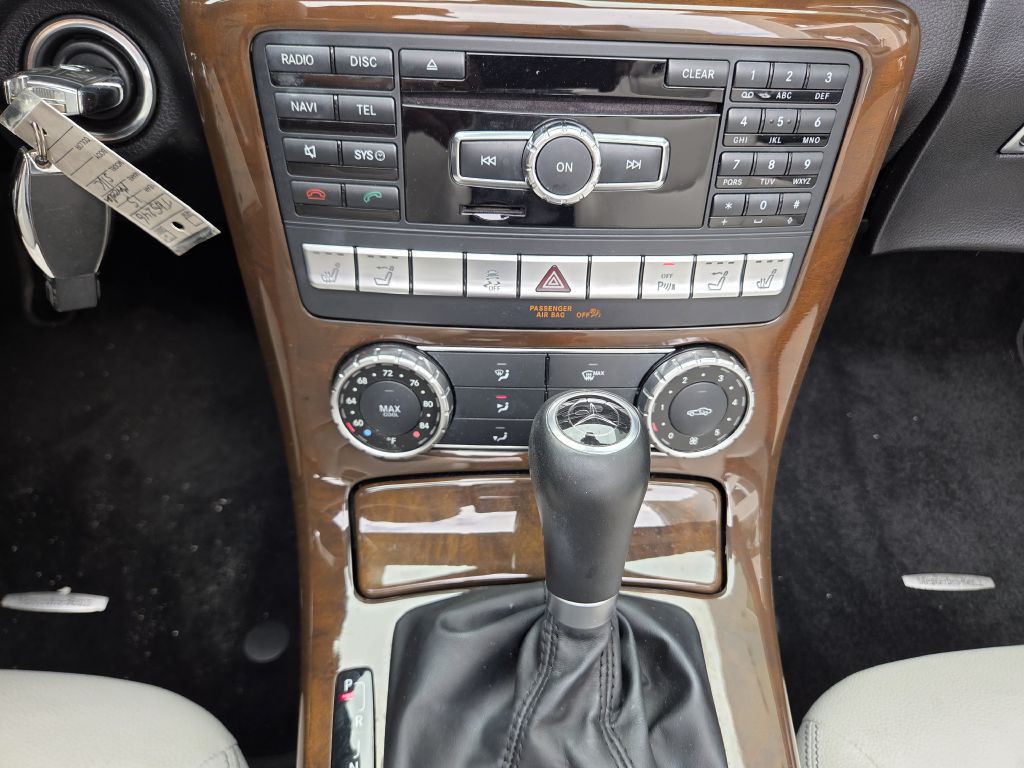 2015 Mercedes-Benz SLK-Class Image 41