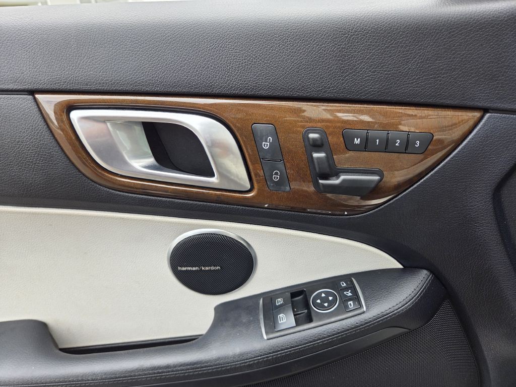 2015 Mercedes-Benz SLK-Class Image 50