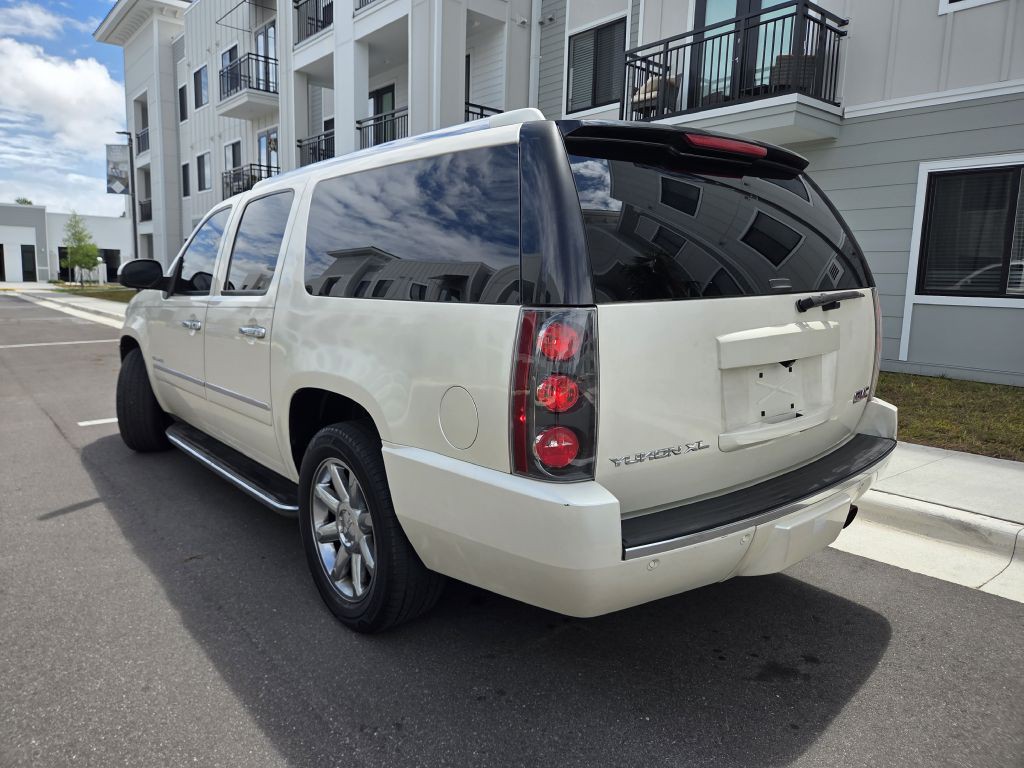 2013 GMC Yukon Image 9