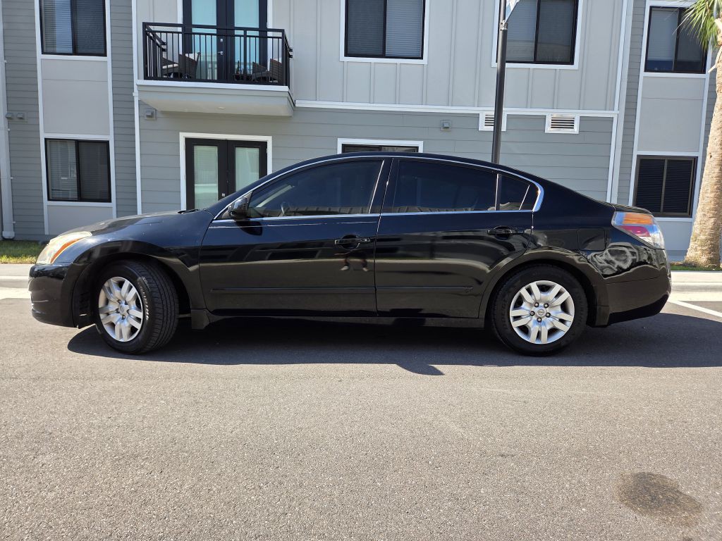 2012 Nissan Altima Image 10