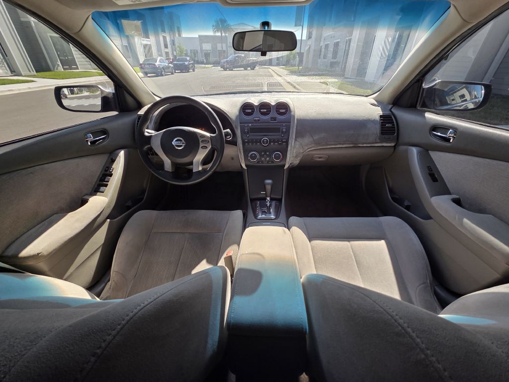 2012 Nissan Altima Image 17