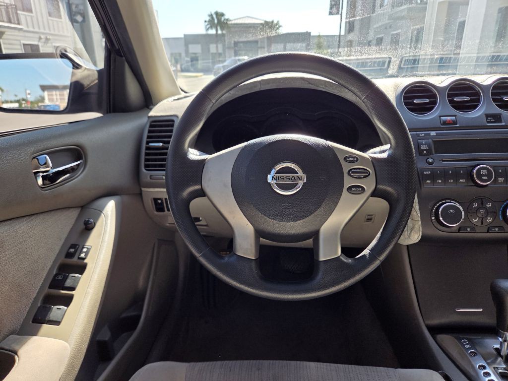 2012 Nissan Altima Image 19