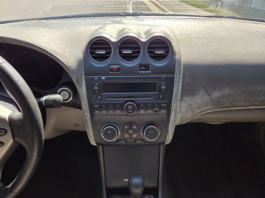 2012 Nissan Altima Image 21