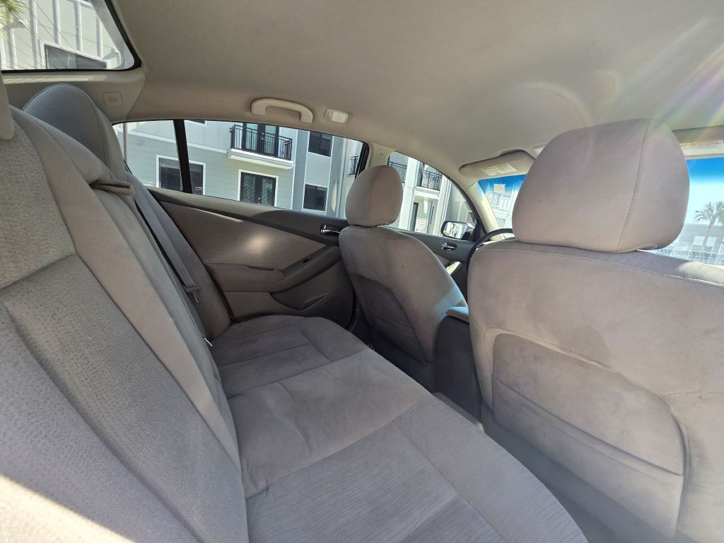 2012 Nissan Altima Image 40