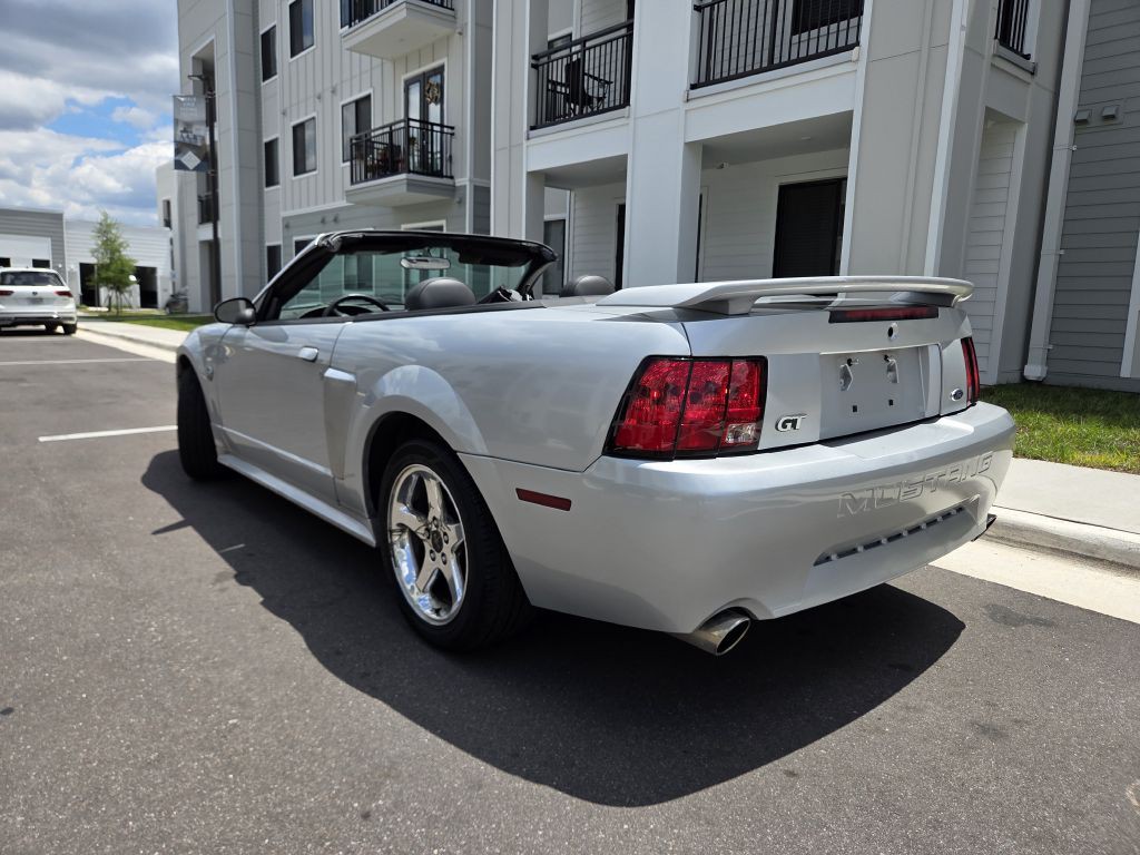 2004 Ford Mustang Image 18