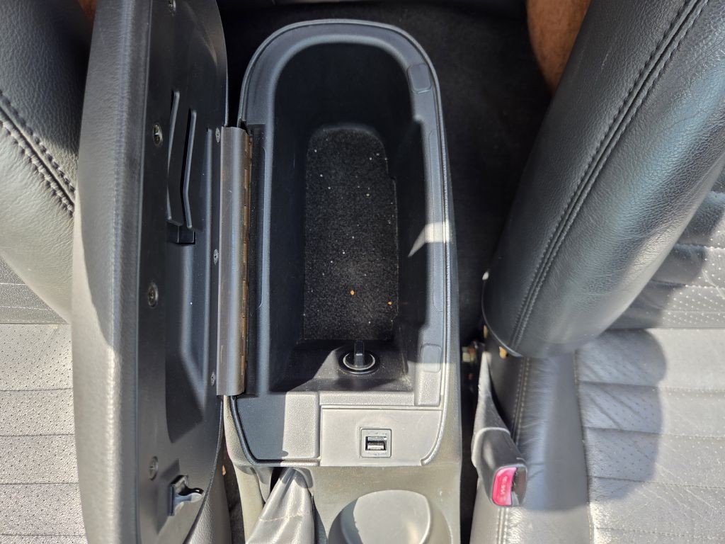 2004 Ford Mustang Image 46