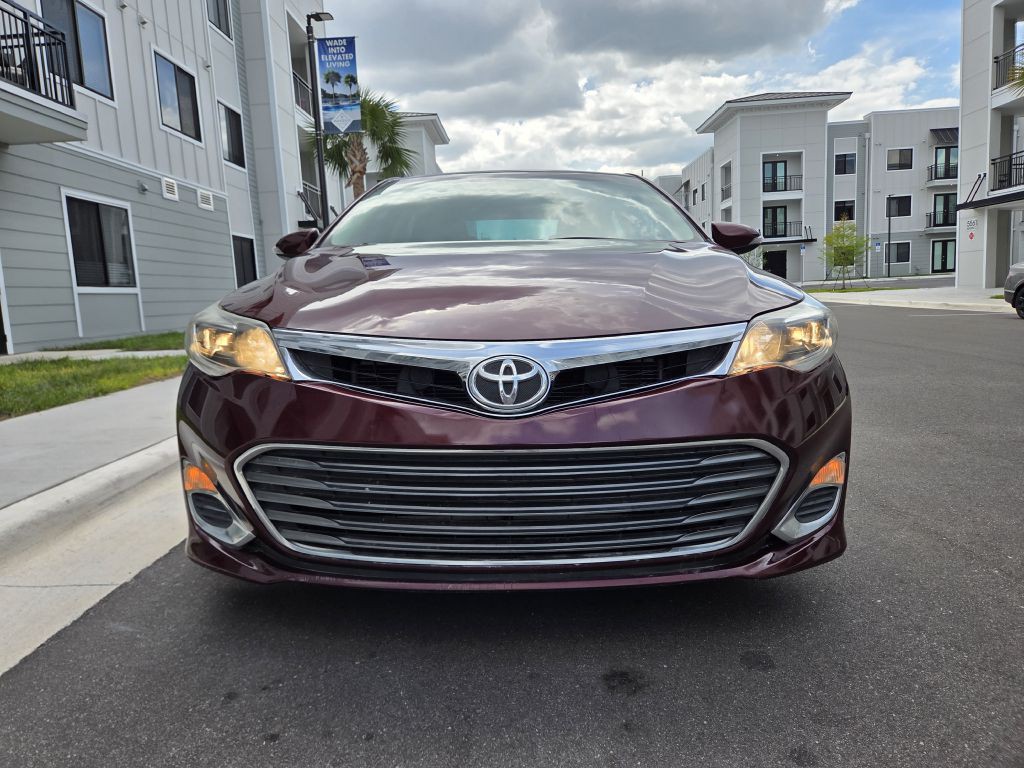 2013 Toyota Avalon Image 2