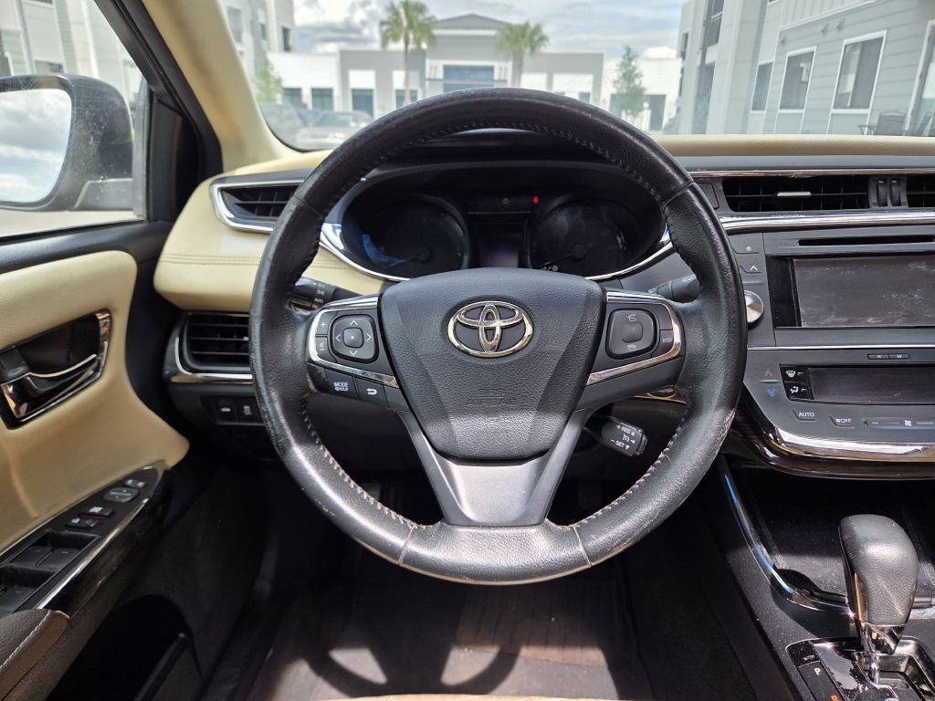 2013 Toyota Avalon Image 19
