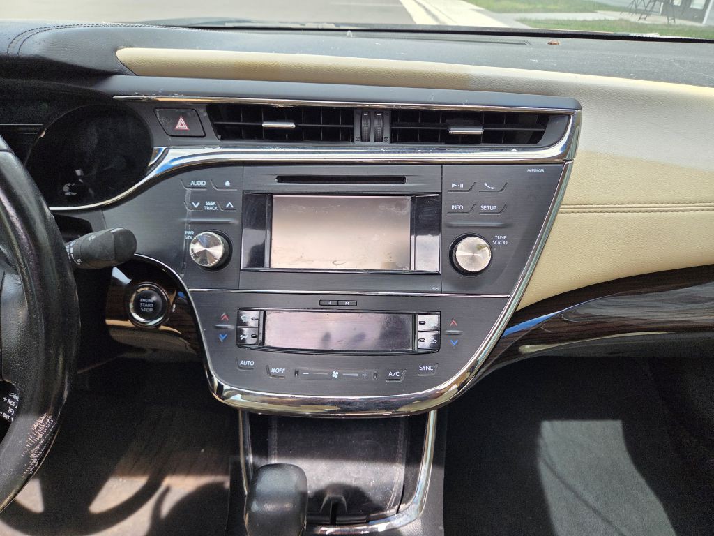 2013 Toyota Avalon Image 21