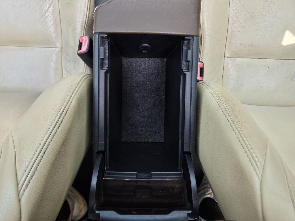 2013 Toyota Avalon Image 25