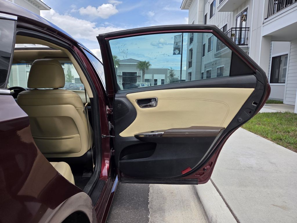 2013 Toyota Avalon Image 32