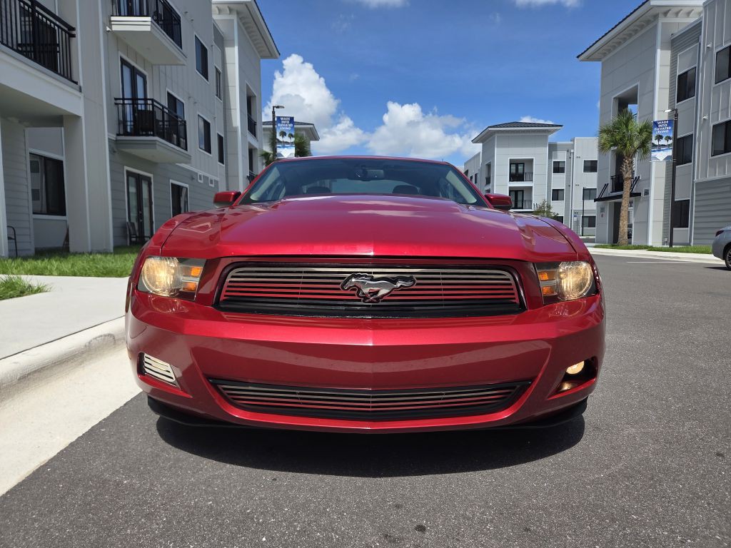 2010 Ford Mustang Image 2
