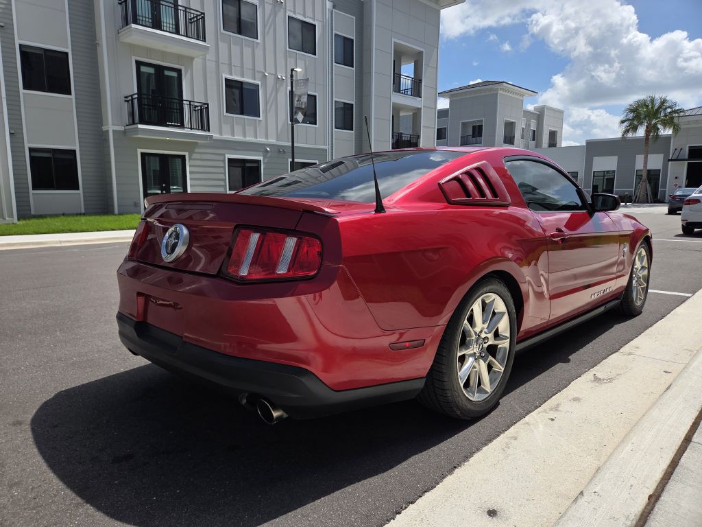 2010 Ford Mustang Image 6