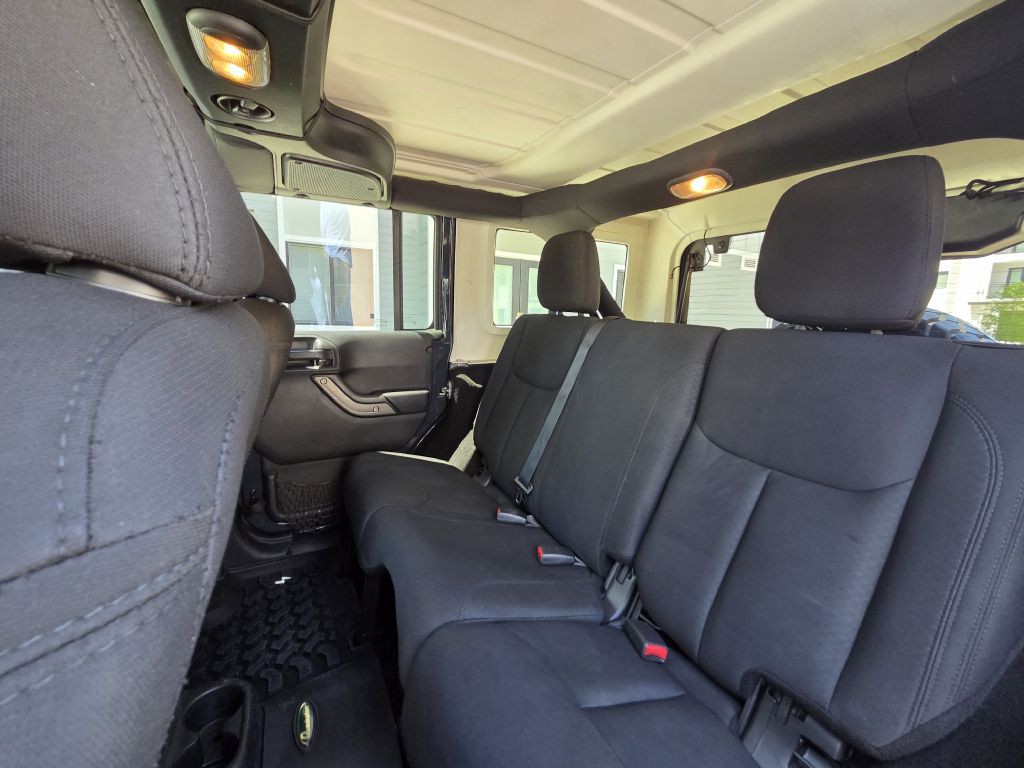 2017 Jeep Wrangler Unlimited Image 38
