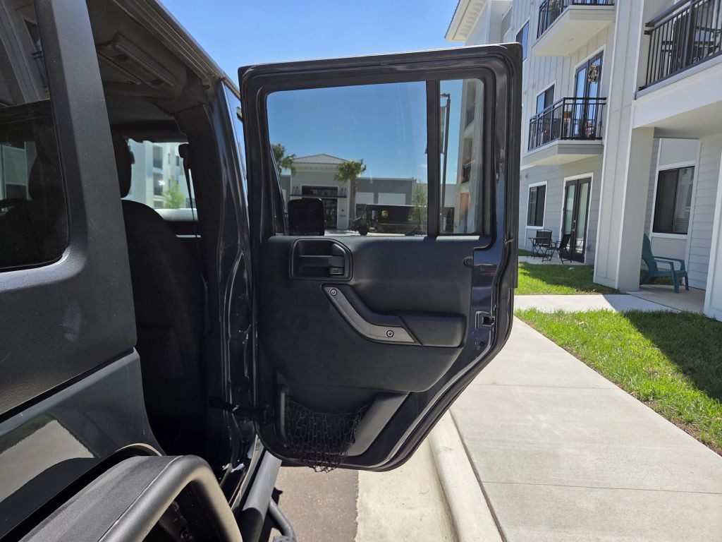 2017 Jeep Wrangler Unlimited Image 39