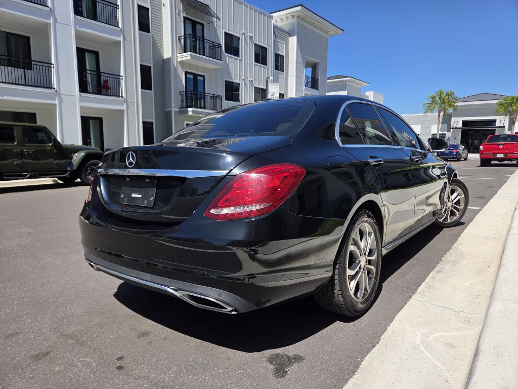 2016 Mercedes-Benz C-Class Image 6