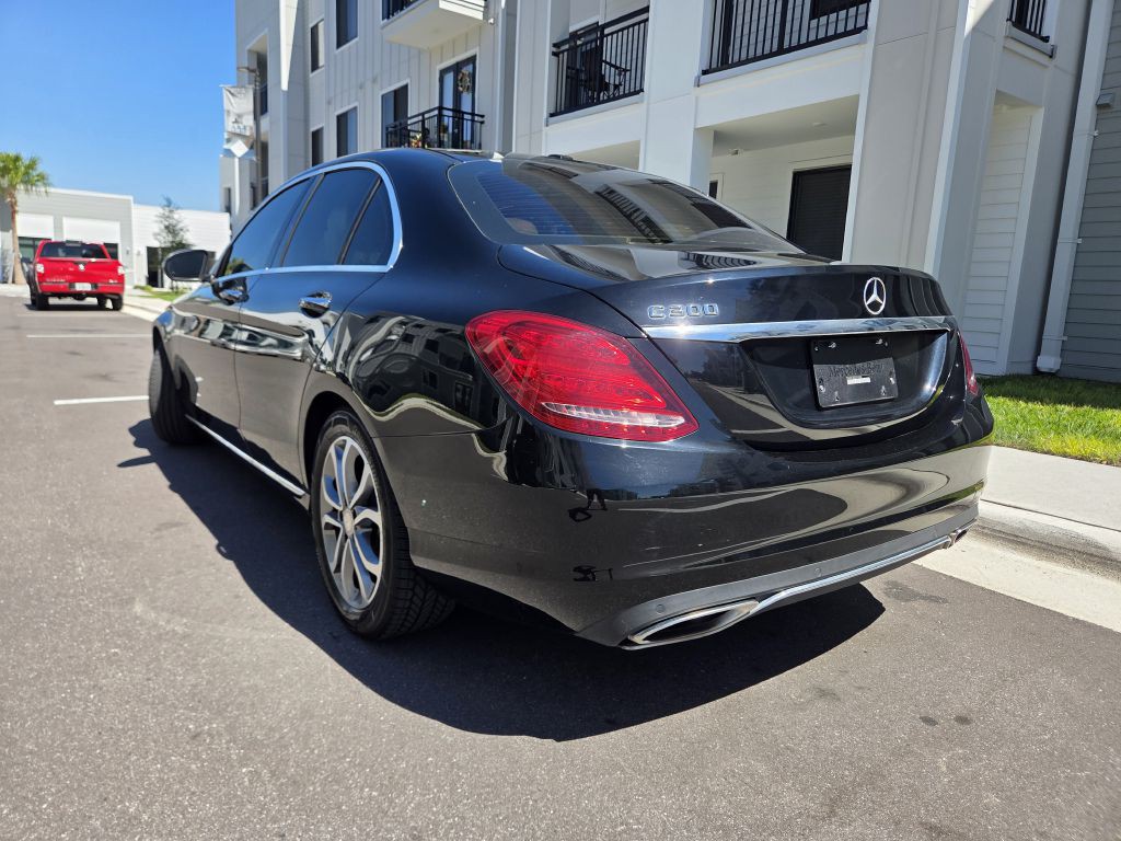 2016 Mercedes-Benz C-Class Image 9