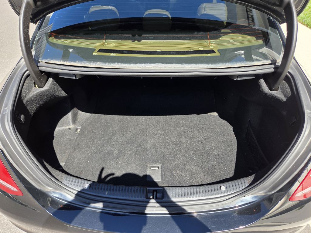 2016 Mercedes-Benz C-Class Image 12