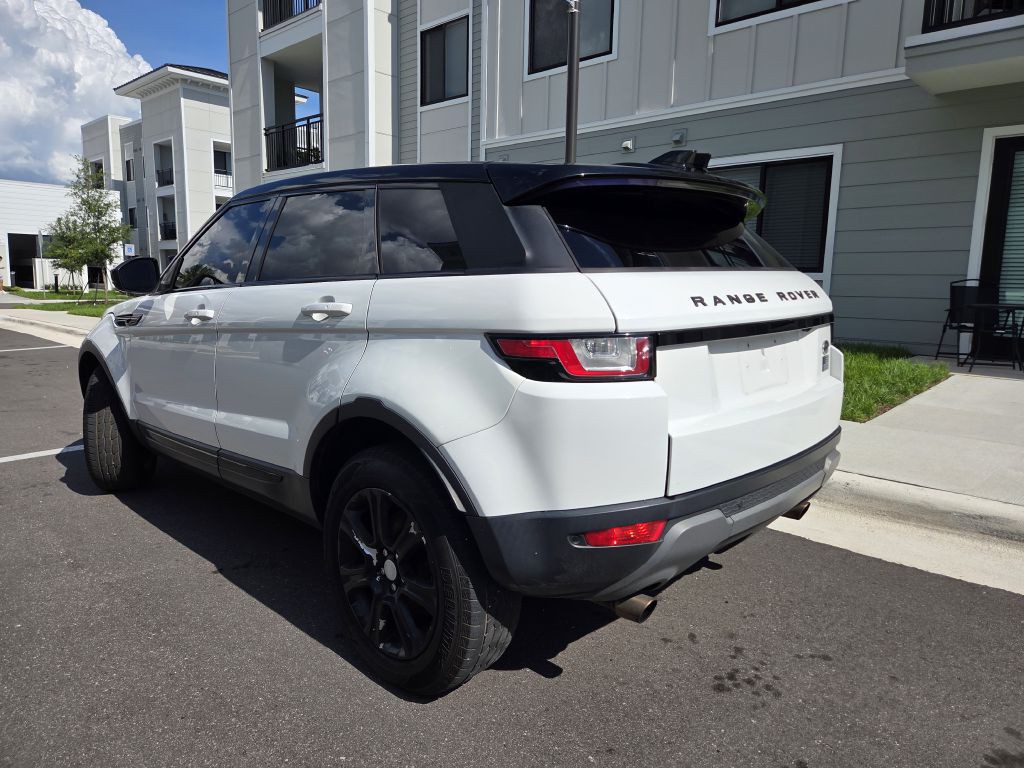 2016 Land Rover Range Rover Evoque Image 8