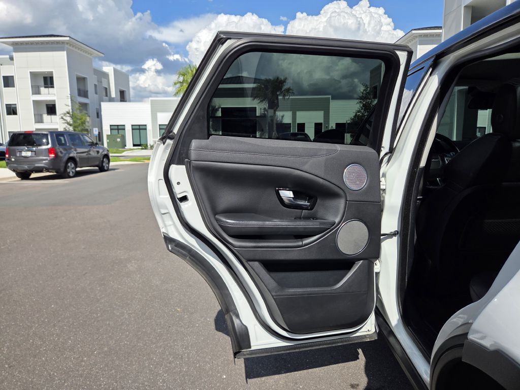 2016 Land Rover Range Rover Evoque Image 37