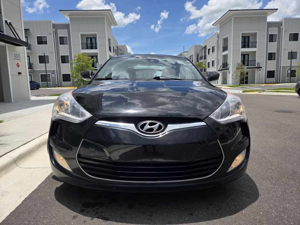 2014 Hyundai Veloster Image 2