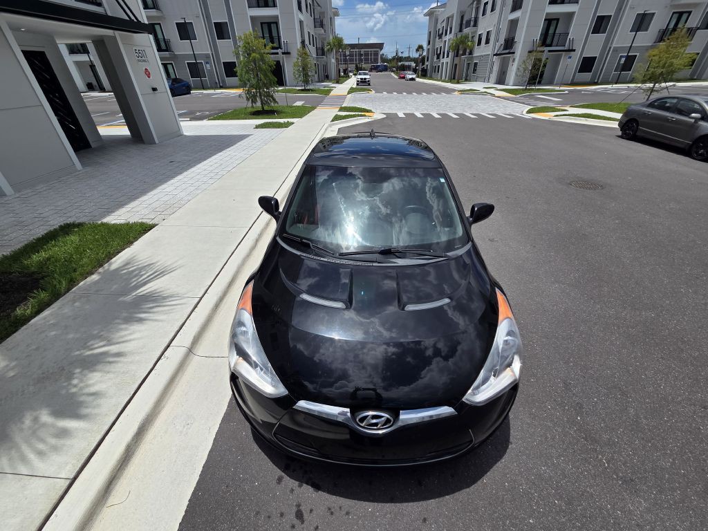 2014 Hyundai Veloster Image 3