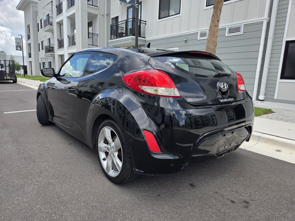 2014 Hyundai Veloster Image 9