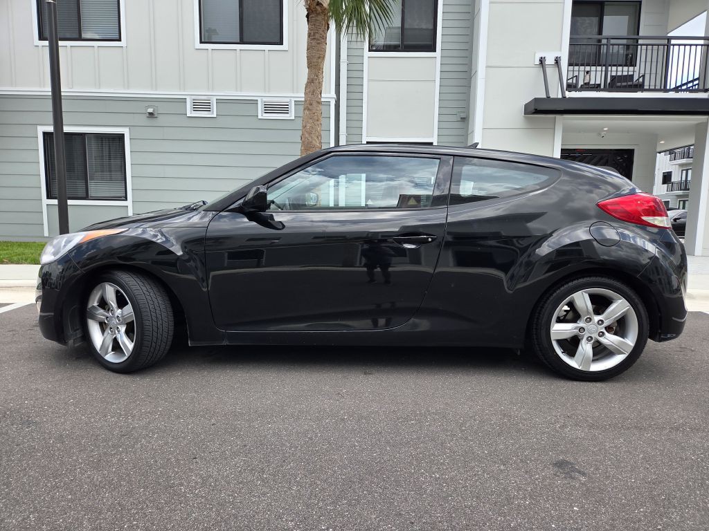 2014 Hyundai Veloster Image 10