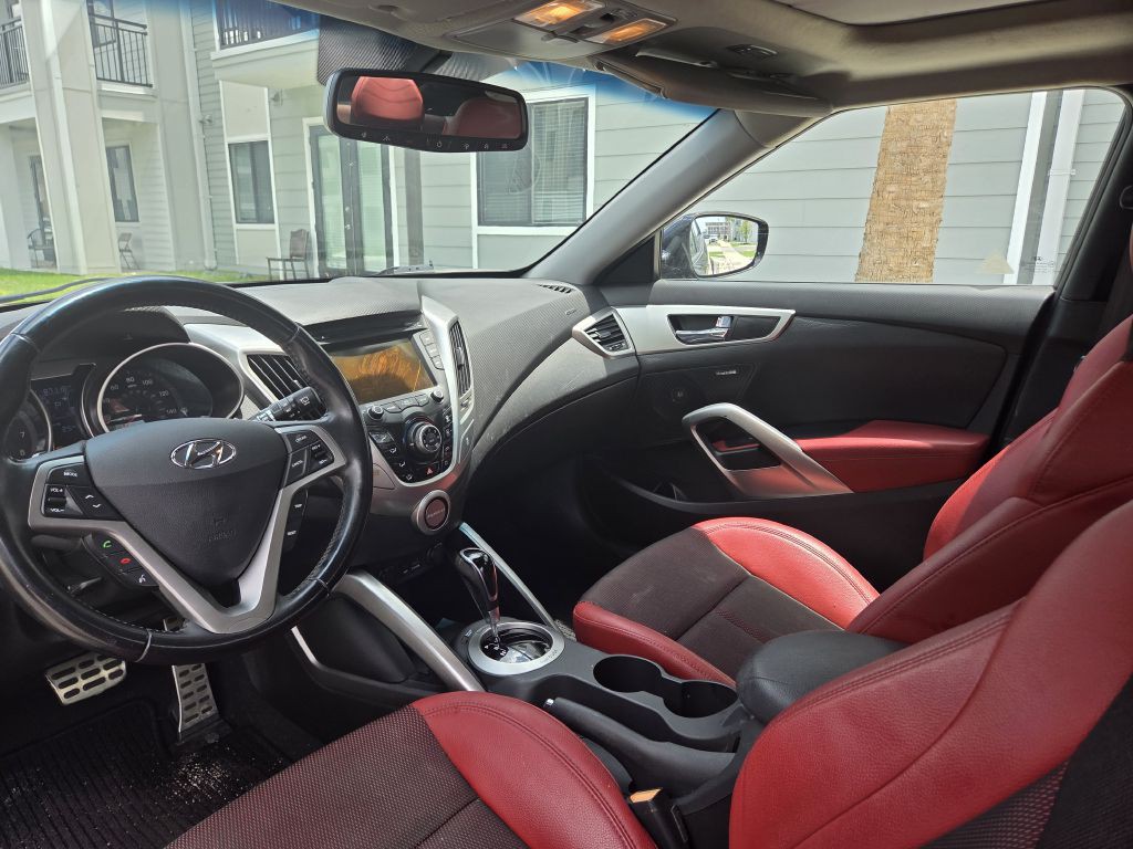 2014 Hyundai Veloster Image 16