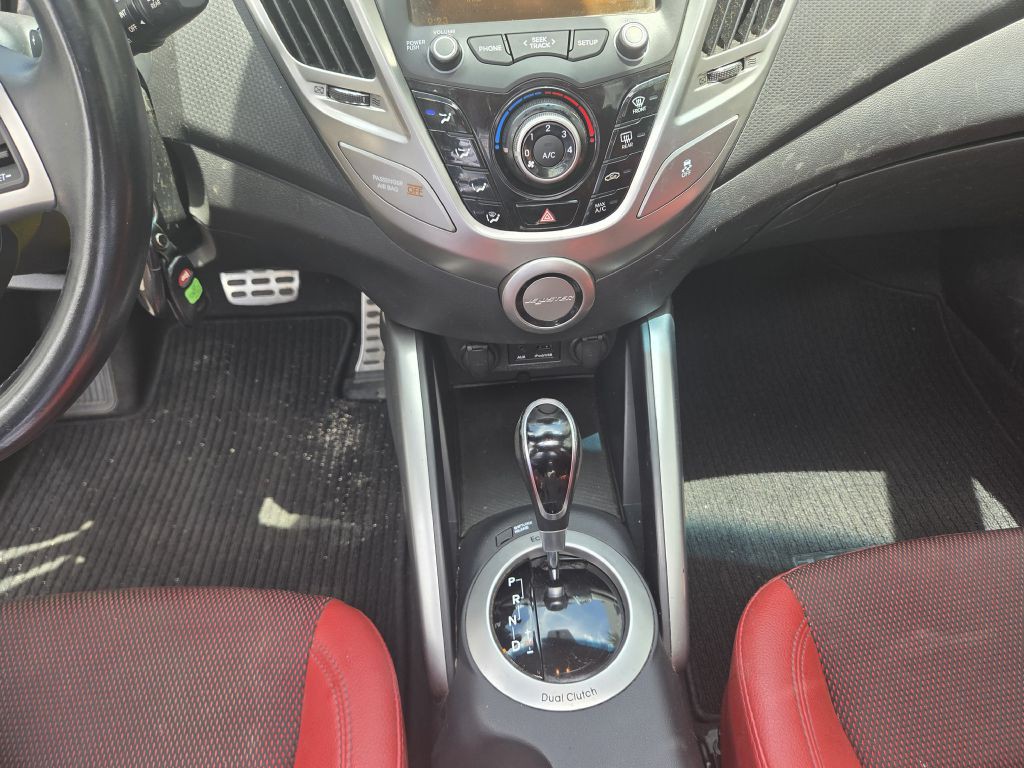 2014 Hyundai Veloster Image 29