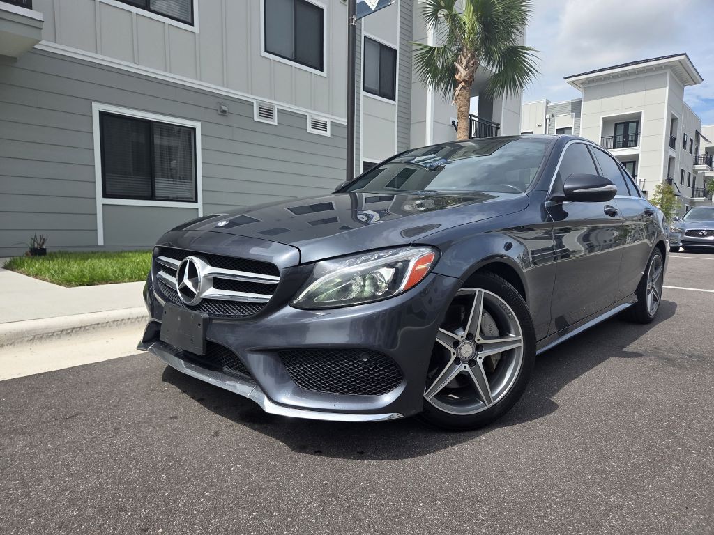 2015 Mercedes-Benz C-Class Image 1
