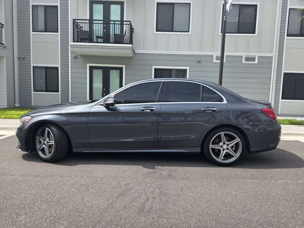 2015 Mercedes-Benz C-Class Image 10