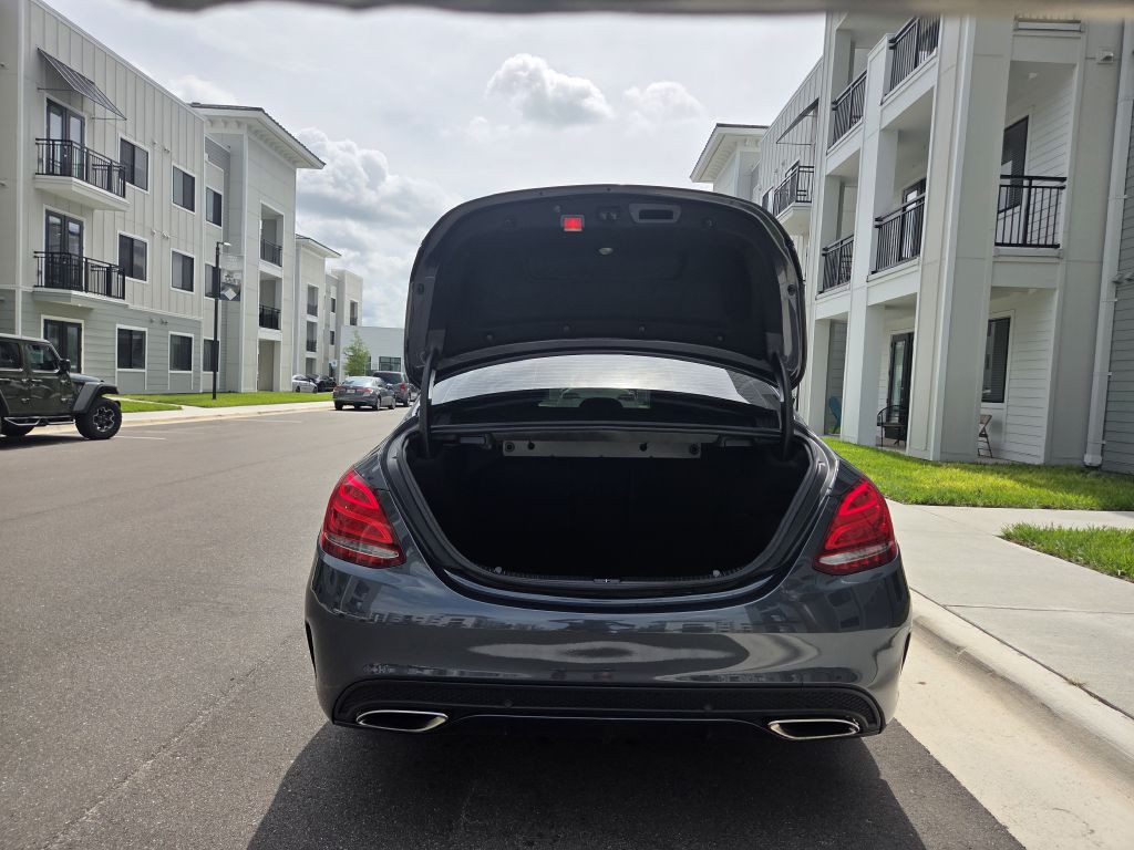 2015 Mercedes-Benz C-Class Image 11