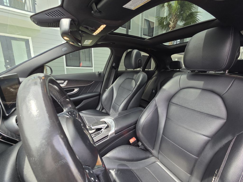 2015 Mercedes-Benz C-Class Image 34