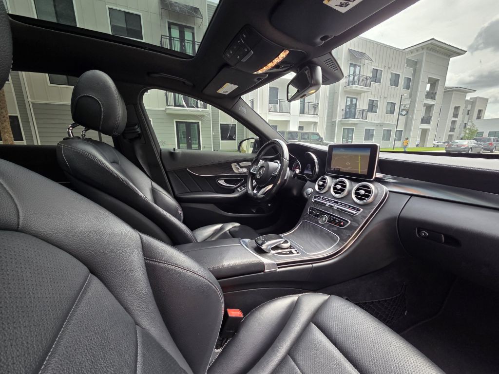 2015 Mercedes-Benz C-Class Image 42