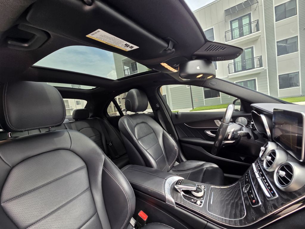 2015 Mercedes-Benz C-Class Image 43
