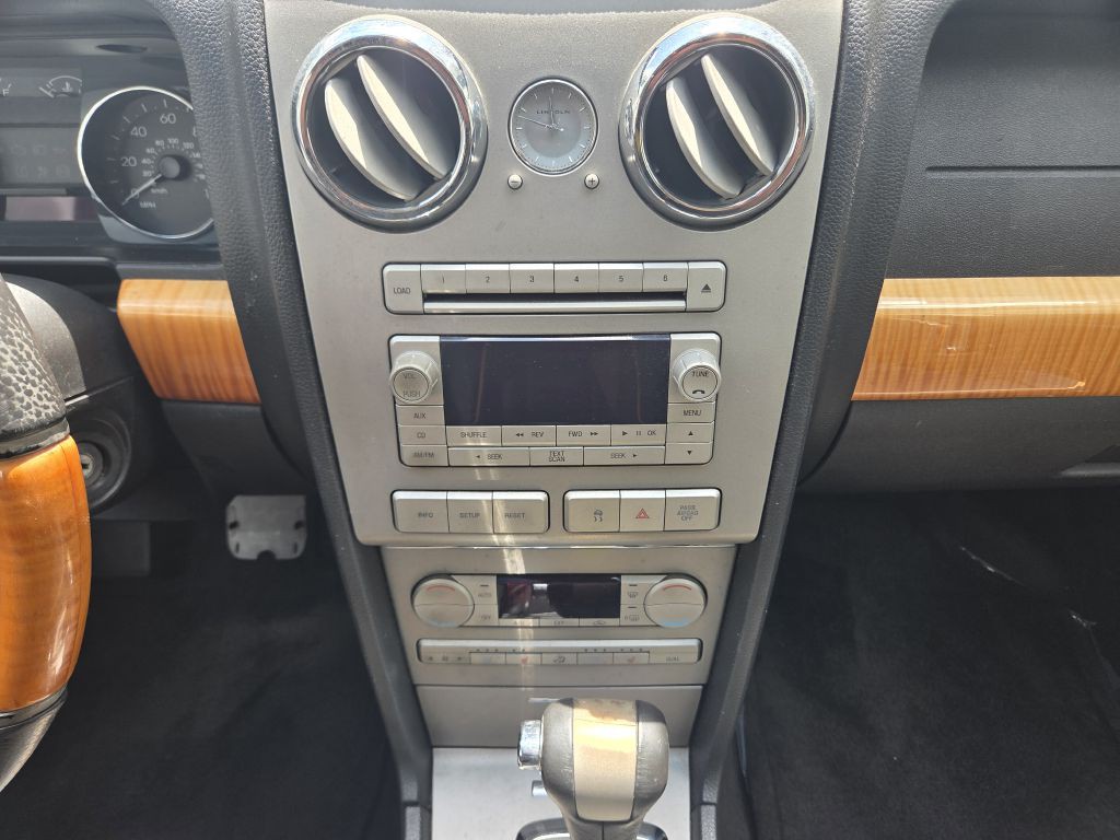 2009 Lincoln MKZ Image 22