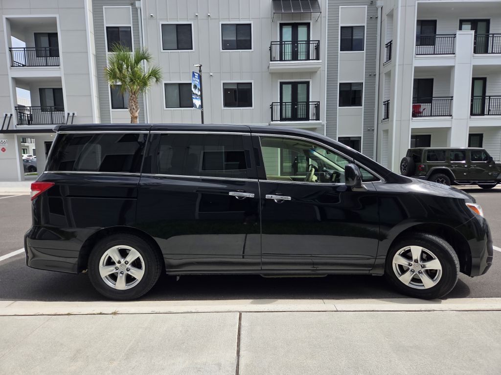 2013 Nissan Quest Image 5