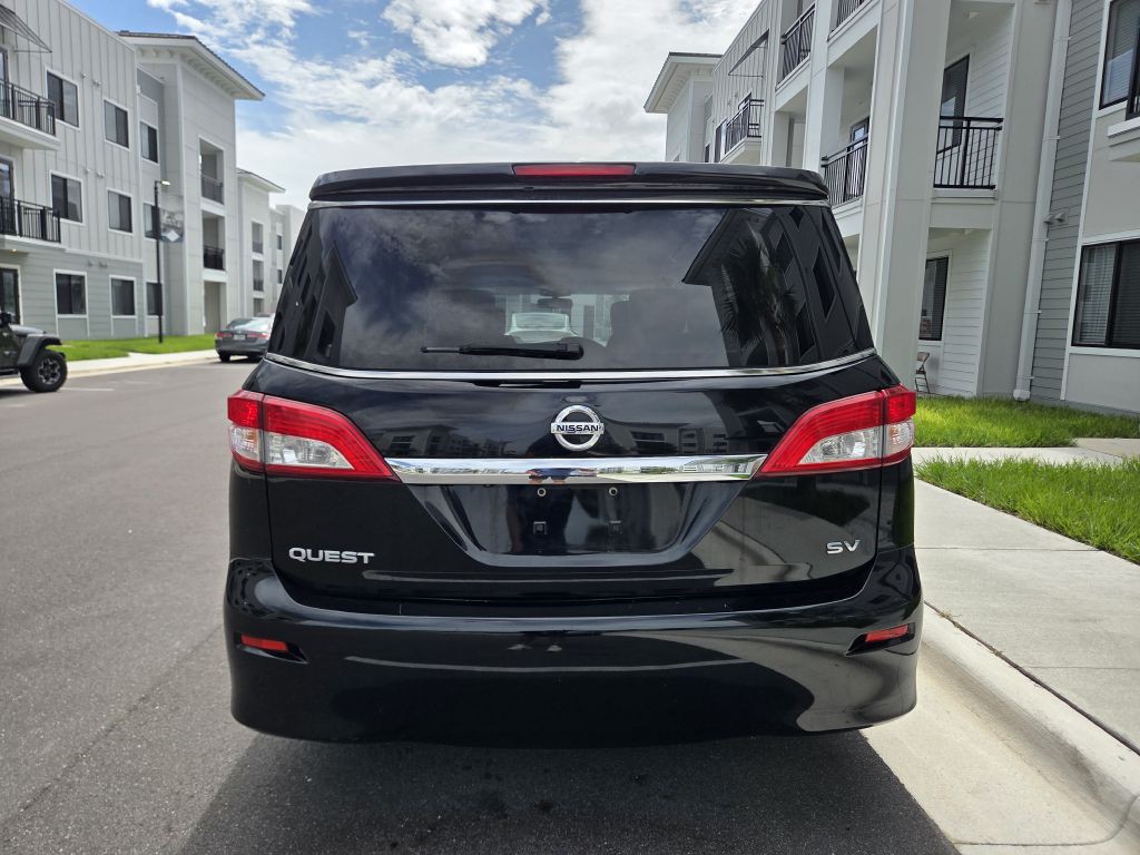 2013 Nissan Quest Image 8