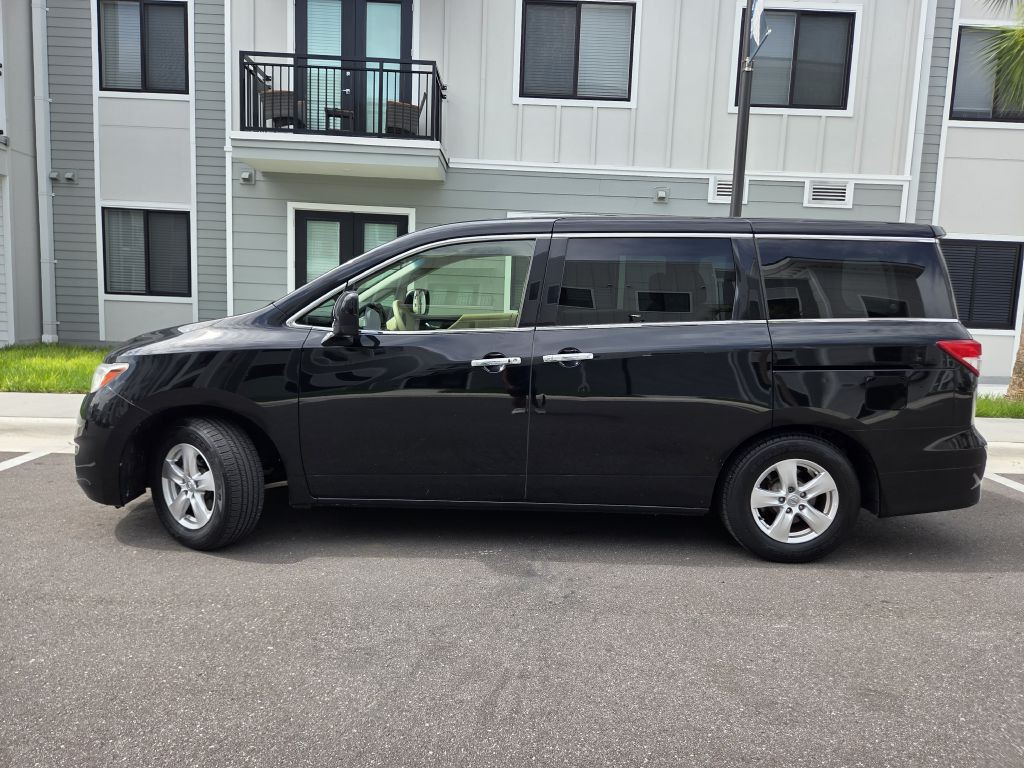 2013 Nissan Quest Image 11