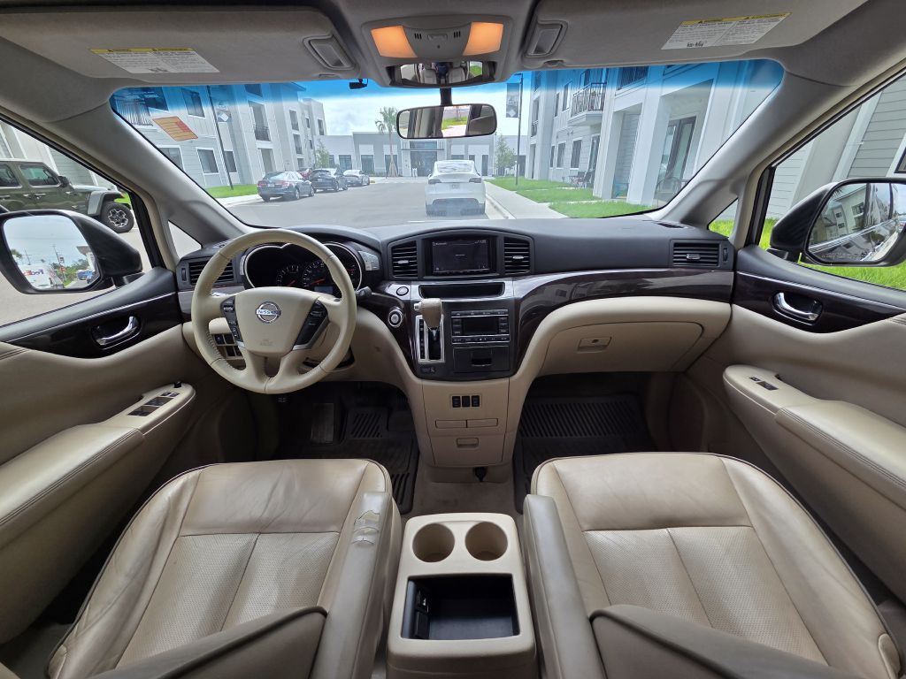 2013 Nissan Quest Image 17