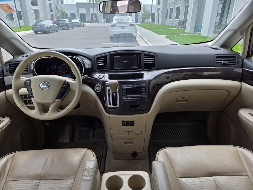 2013 Nissan Quest Image 18