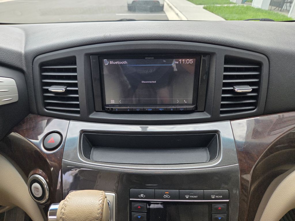 2013 Nissan Quest Image 21