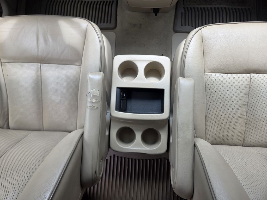 2013 Nissan Quest Image 29