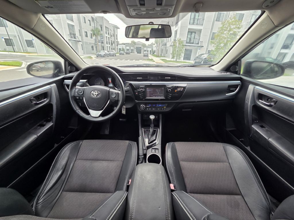 2014 Toyota Corolla Image 16