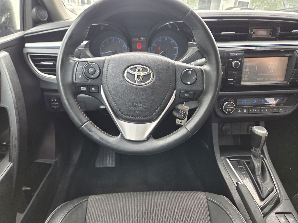 2014 Toyota Corolla Image 18